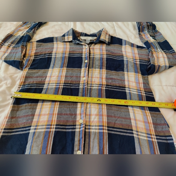 Old Navy flannel button down "boyfriend shirt" (Medium) π©·ππ€π©· - Picture 12 of 16